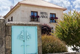Hotel Arce