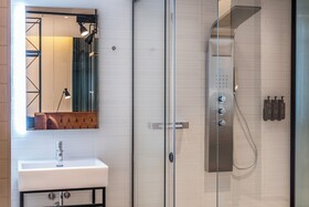 Axel Hotel Bilbao