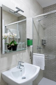 Bilbao Rooms & Kitchen Zorroza