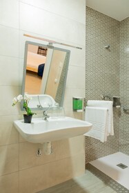 Bilbao Rooms & Kitchen Zorroza