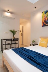 Bilbao Rooms & Kitchen Zorroza