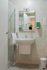 Bilbao Rooms & Kitchen Zorroza