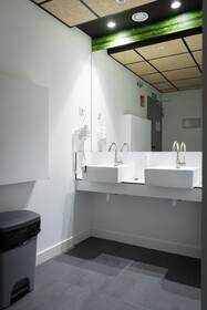 Ekoos Hostel