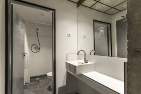 Ekoos Hostel