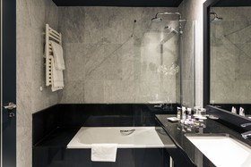 Mercure Bilbao Jardines De Albia