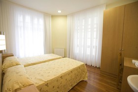Roquefer Bilbao Central Rooms