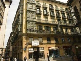 Roquefer Bilbao Central Rooms