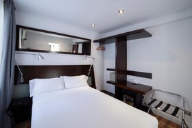 Petit Palace Arana