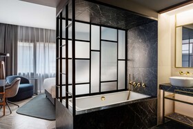 Radisson Collection Hotel, Gran Vía Bilbao