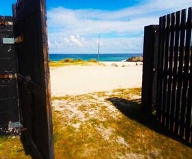 Escuela de Surf y Hostel Baldaio