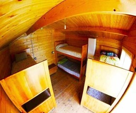 Escuela de Surf y Hostel Baldaio