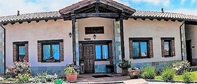 Apartamentos Rurales La Carbayala