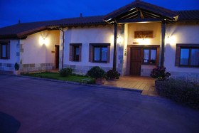 Apartamentos Rurales La Carbayala