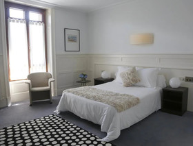 Hotel Olajauregi