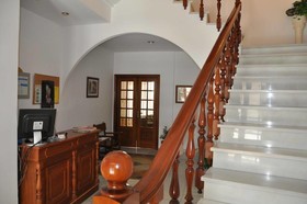 Hostal Mourelos