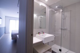 B&B Hotel Donostia San Sebastián Aeropuerto