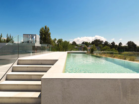 NOA Boutique Hotel