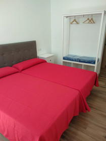 Albergue & Rooms Murgadan