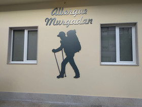 Albergue & Rooms Murgadan