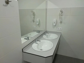 Albergue & Rooms Murgadan
