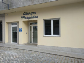 Albergue & Rooms Murgadan