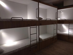 Albergue & Rooms Murgadan
