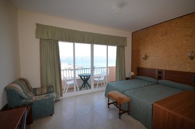 Altariño Hotel