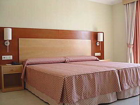 Canelas Hotel