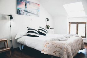 Latas Surf Lodge