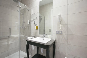 LEGAZPI DOCE Rooms & Suites