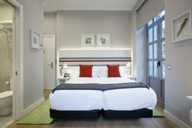 LEGAZPI DOCE Rooms & Suites