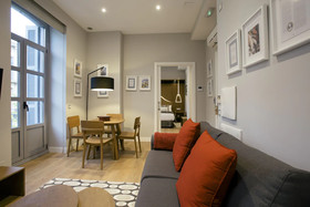 LEGAZPI DOCE Rooms & Suites