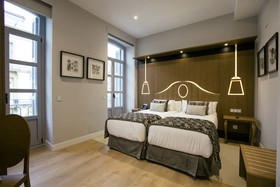 LEGAZPI DOCE Rooms & Suites