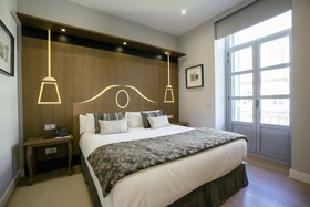LEGAZPI DOCE Rooms & Suites
