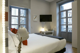 LEGAZPI DOCE Rooms & Suites