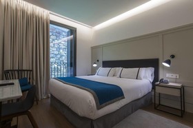 Sansebay Hotel