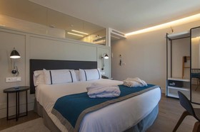 Sansebay Hotel