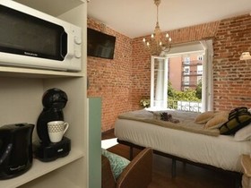 Center Suite