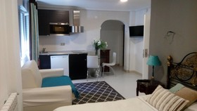 Las Brisas Apartamentos