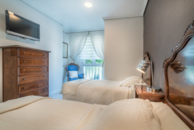 Las Brisas Apartamentos