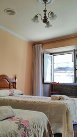 Hostal Pico Sacro I