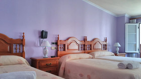 Hostal Pico Sacro I