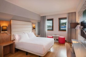 Hotel Santiago Plaza, Affiliated by Meliá