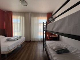 Loop INN Albergue Santiago de Compostela