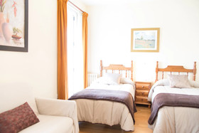 Linares Rooms
