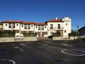 Apartamentos El Cardeo