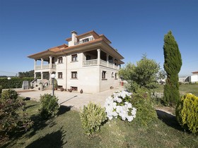 Pensión Residencia A Cruzán