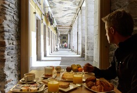 Hotel Bide Bide