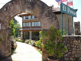 El Pomar Hosteria