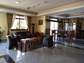 Hotel Avion